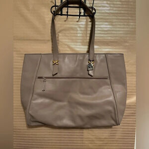 ANN KLEIN~ LG TOTE~ BEIGE/TAUPE~ NICE